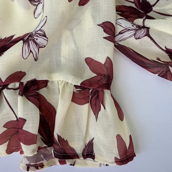Review Moda Creme Floral Print Blouse by Review (Size M) - Picture 8 of 14